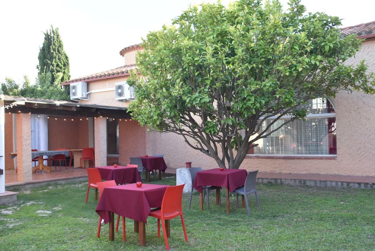 Holiday home Mas Le Colombier *